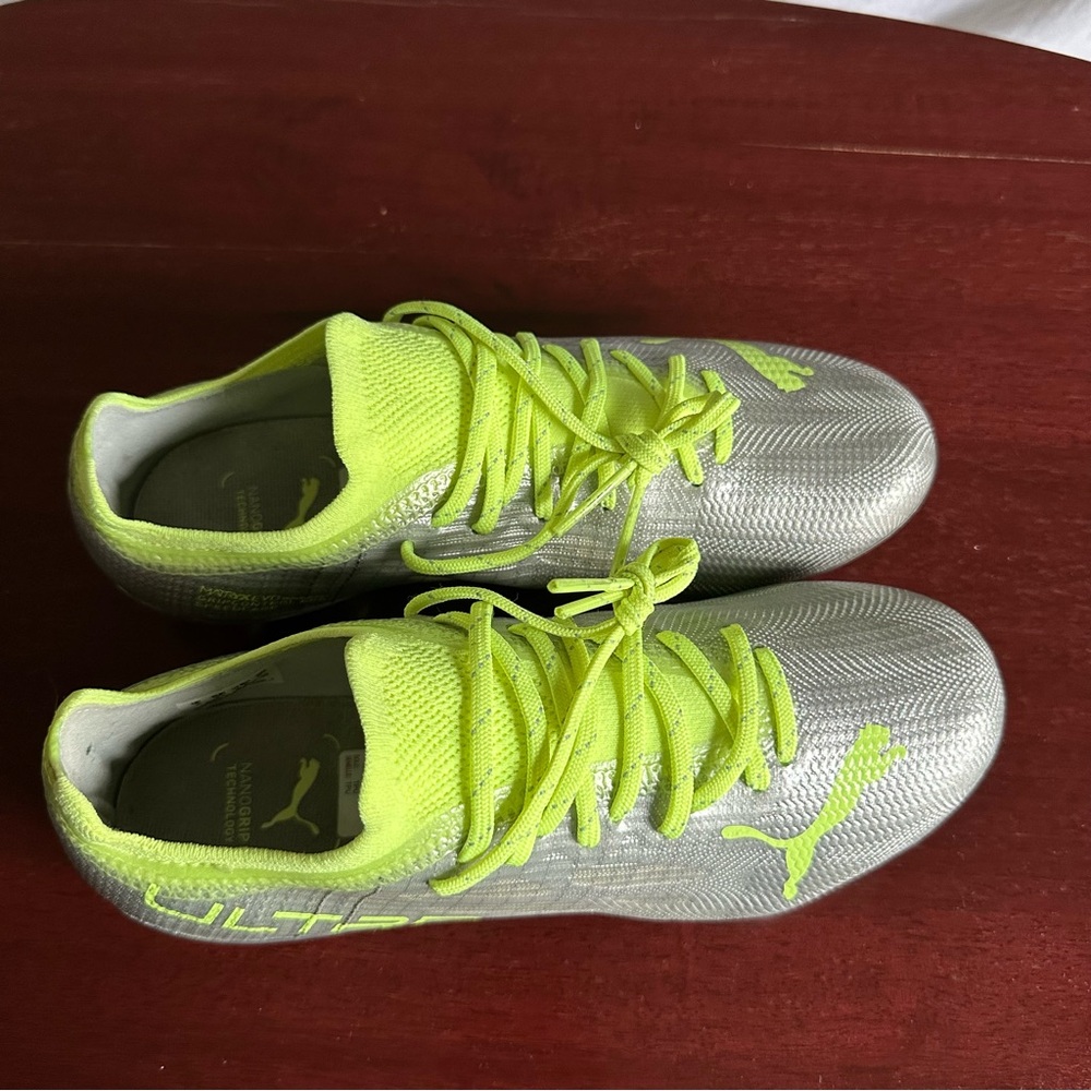 Puma Ultra 1.4 FG Cleats Women’s size 6.5 in Metallic Silver and Neon Yellow - Picture 8 of 8